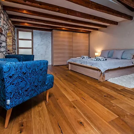 Your Choice Apartman *
